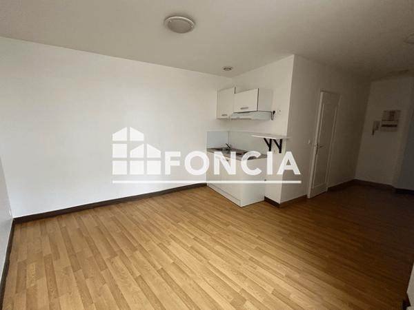 Location Studio 22.44 m² - 56 RUE MARIE CLEMENCE FOURIAUX Reims 51100