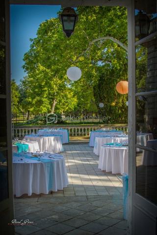 Immeuble de 1 089 m²