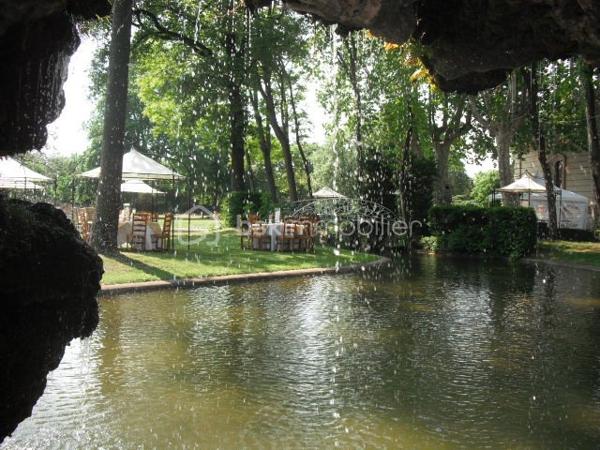 Immeuble de 1 089 m²