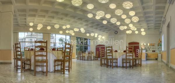 Immeuble de 1 089 m²