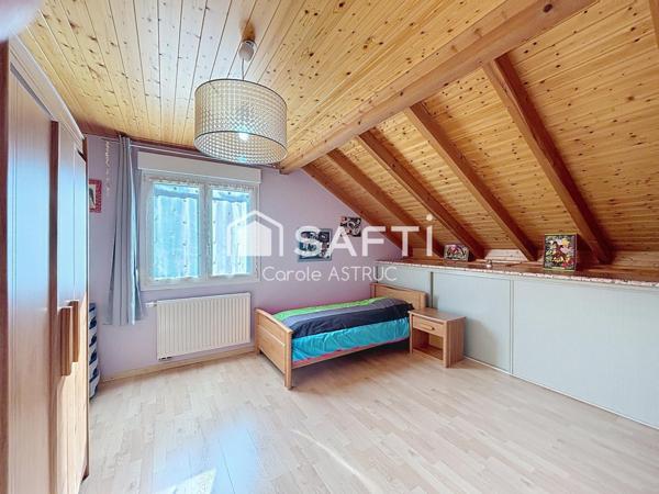 Belle maison sur la commune Cluse et Mijoux