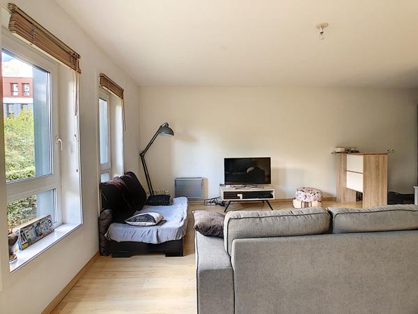 À LOUER ? BEL APPARTEMENT T2 MEUBLÉ DE 51 M² AVEC PARKING SÉCURISÉ ? ROUBAIX