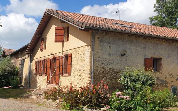 Maison à vendre    7 pièces •  Saint-Gein