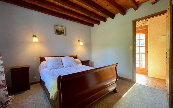 Maison à vendre    7 pièces •  Saint-Gein