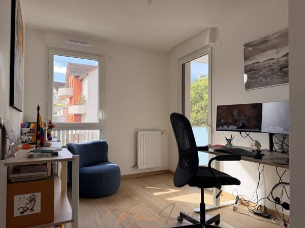 Appartement 4 pièces 80m² à vendre à Saint-Genis-Pouilly 01630