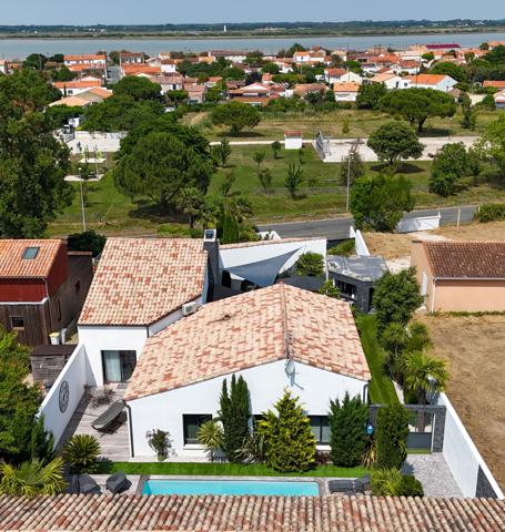 Villa contemporained'exception à deux pas de l'océan