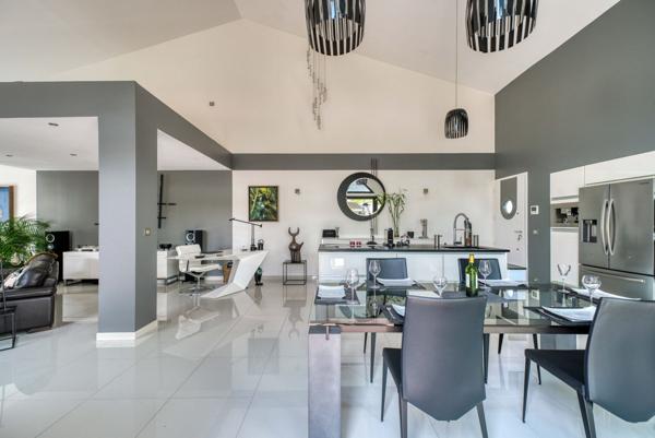 Villa contemporained'exception à deux pas de l'océan