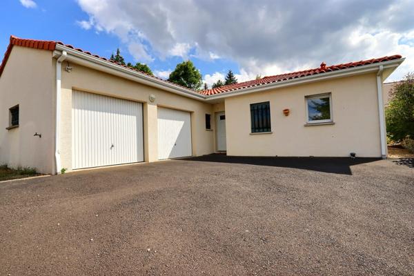 EXCLUSIVITÉ – Maison de plain-pied avec vue dégagée sur les hauteurs de Romagnat