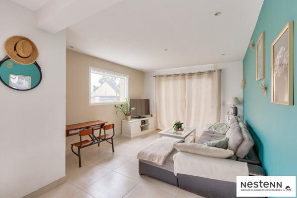 Maison contemporaine à vendre à Plaintel -à proximité des commerces, 4 chambres dont une au rez de chaussée, sur 870 m² de jardin !