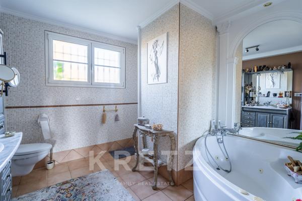 Villa style Louisiane avec lac privé