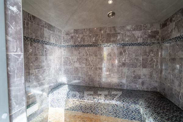 Villa style Louisiane avec lac privé