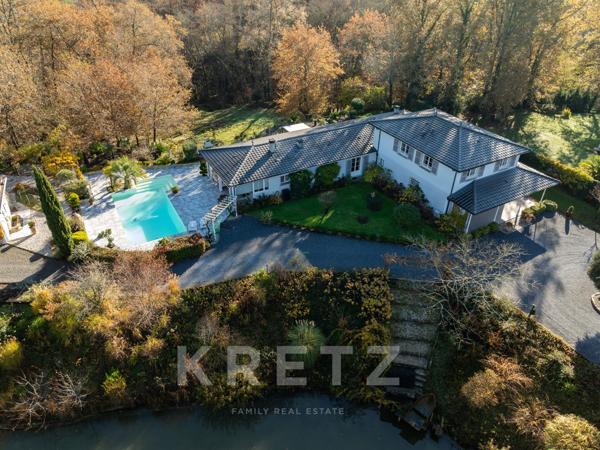 Villa style Louisiane avec lac privé