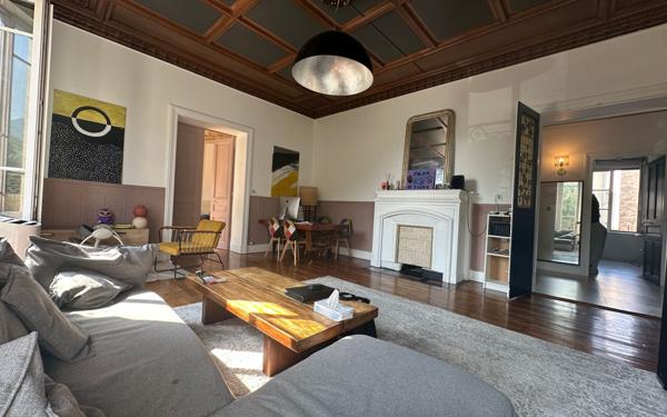 Appartement à vendre    4 pièces • 122 m2 Grenoble