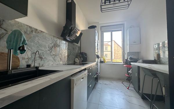 Appartement à vendre    4 pièces • 122 m2 Grenoble