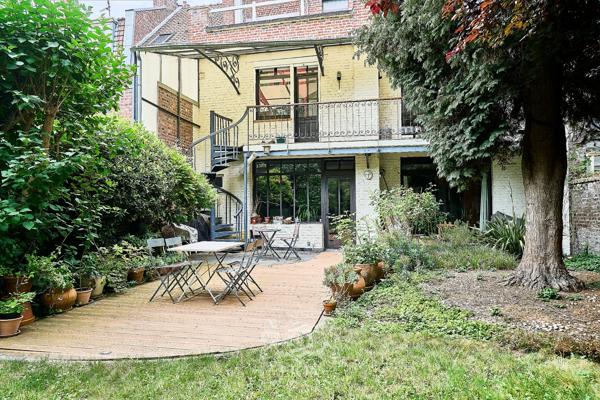 Lille, maison de Maitre, 310 m², jardin et garage
