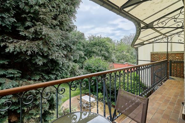 Lille, maison de Maitre, 310 m², jardin et garage