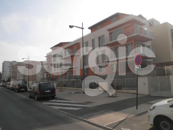Location 3 Pieces 85 91100 Corbeil Essonnes 67 0072 01 0011