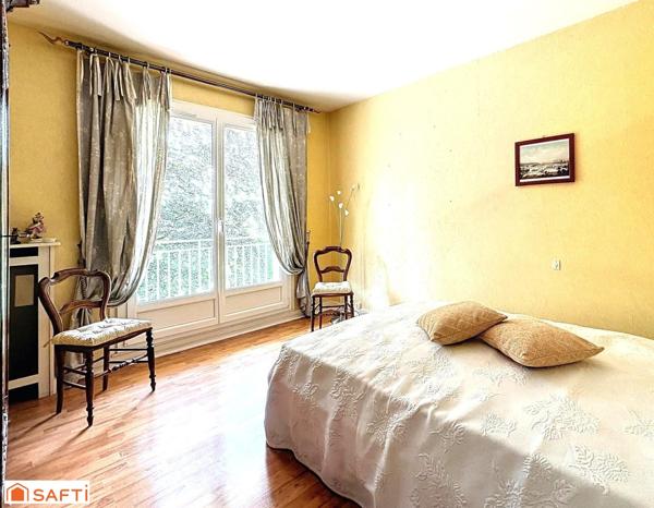 T5 avec balcons et garage