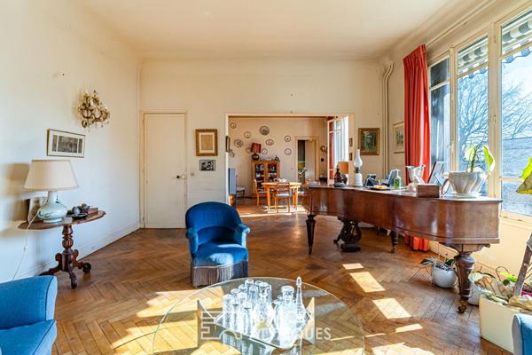 Brancas, villa familiale hors normes avec vue à réinventer