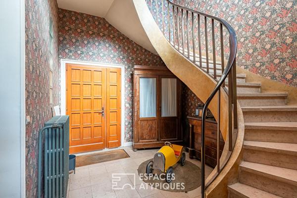 Brancas, villa familiale hors normes avec vue à réinventer