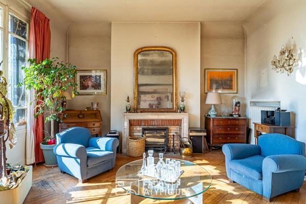 Brancas, villa familiale hors normes avec vue à réinventer