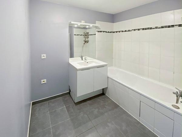 Résidence kaufman Appartement Vaureal 3 pièce(s) 55 m2 norme BBC de 2015