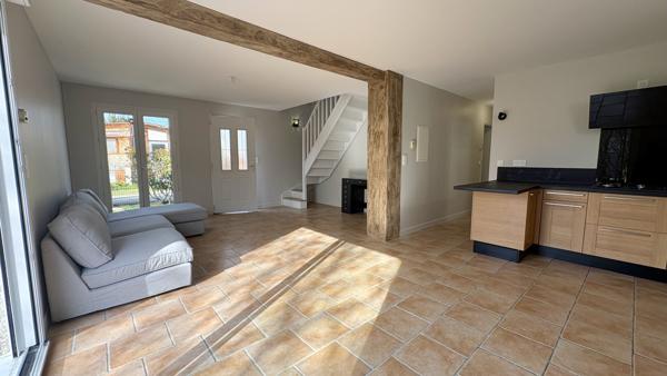 Grande maison avec 6 pièces à vendre à Clermont-Ferrand avec jardin et garage.