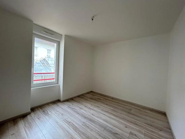 Appartement à louer 3 pièces 61.03m² Sochaux (25600)
