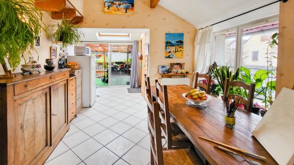 Maison de charme au cœur de CAMPAN (65)