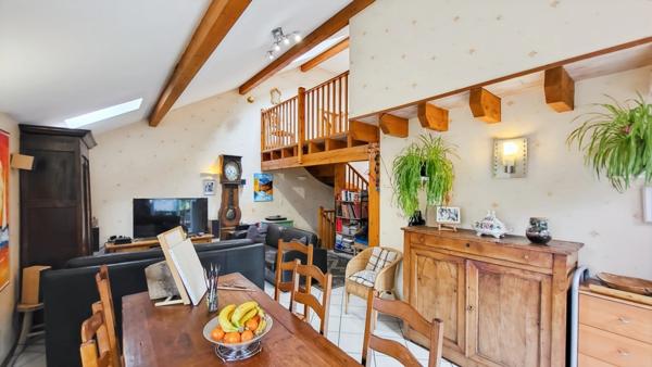 Maison de charme au cœur de CAMPAN (65)