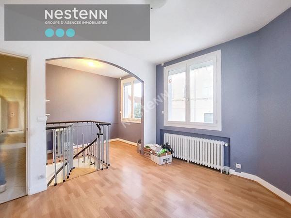 Maison Villeneuve Sur Lot 6 pièce(s) 300 m2 au sol