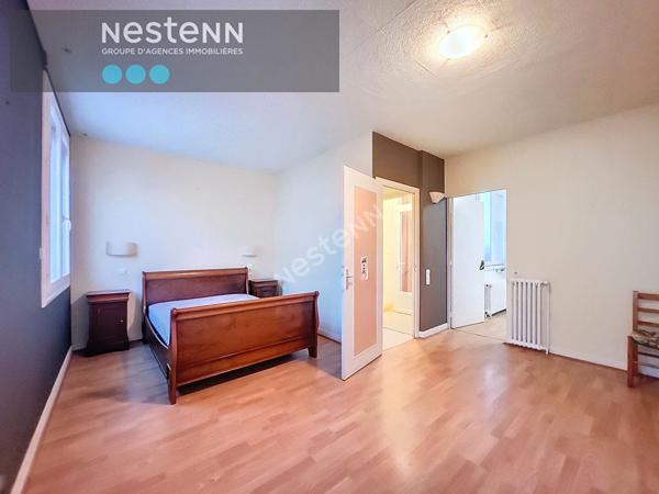 Maison Villeneuve Sur Lot 6 pièce(s) 300 m2 au sol