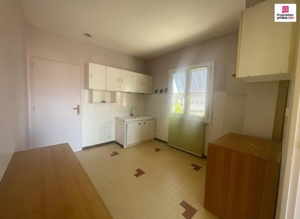 Maison avec garage de 95 m² et jardin