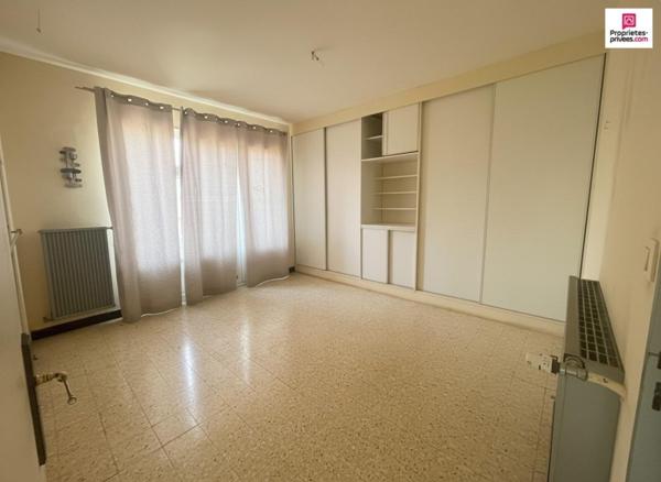 Maison avec garage de 95 m² et jardin