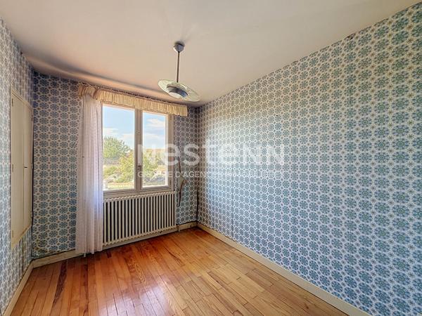 A vendre Maison familiale à DURAN avec 2 846 m² de terrain, garage