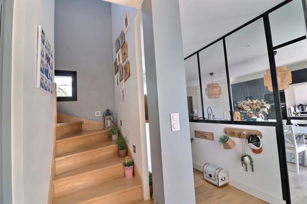 Le Relecq-Kerhuon (29480) LE RELECQ-KERHUON QUARTIER DU MOULIN BLANC MAISON CONTEMPORAINE DE 190 m2 BELLES PRESTATIONS