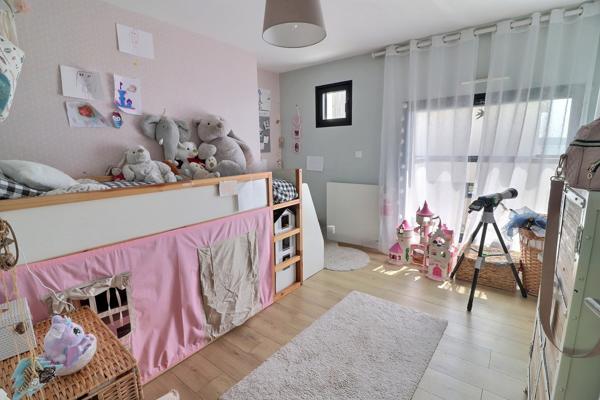 Le Relecq-Kerhuon (29480) LE RELECQ-KERHUON QUARTIER DU MOULIN BLANC MAISON CONTEMPORAINE DE 190 m2 BELLES PRESTATIONS