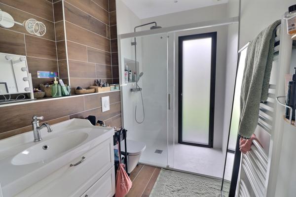 Le Relecq-Kerhuon (29480) LE RELECQ-KERHUON QUARTIER DU MOULIN BLANC MAISON CONTEMPORAINE DE 190 m2 BELLES PRESTATIONS