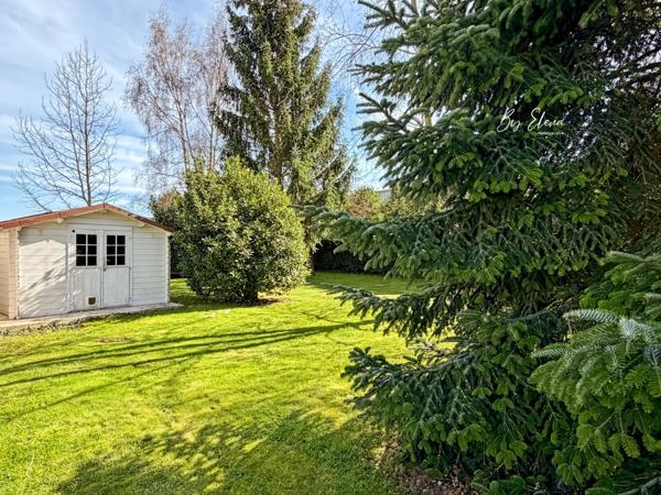 Villa familiale élégante - Claye-Souilly/Seine et Marne – 5 chambres dont 2 suites – piscine chauffée – grand jardin sans vis-à-vis – deux garages - calme