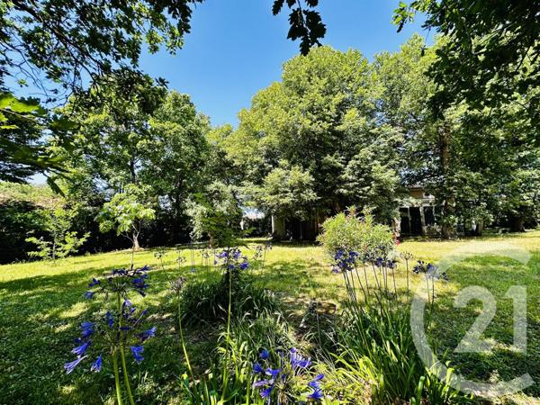 Maison à vendre  5 pièces - 249,10 m2 FOURAS - 17