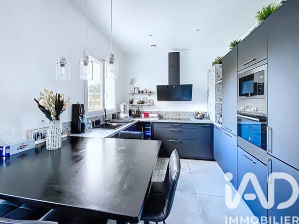 Maison à vendre 7 pièces 192 m² Rueil-Malmaison