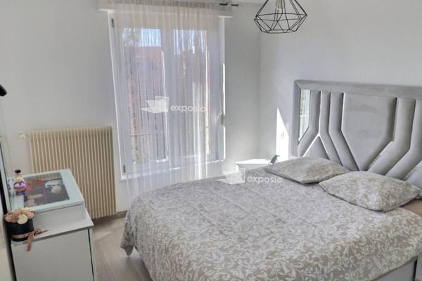 EN EXCLUSIVITE Appartement  4 pièces, refait à neuf  , proche Tram