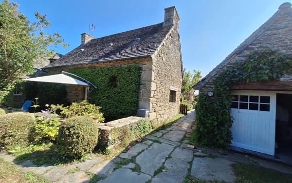 Maison à vendre    9 pièces •  Locquirec