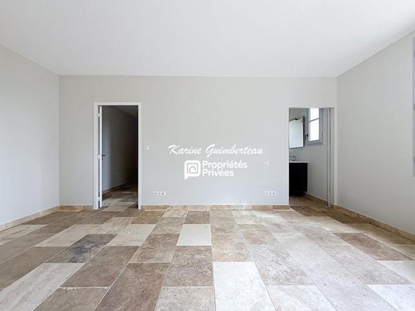 Demeure de prestige neuve avec garage + gite + jardin