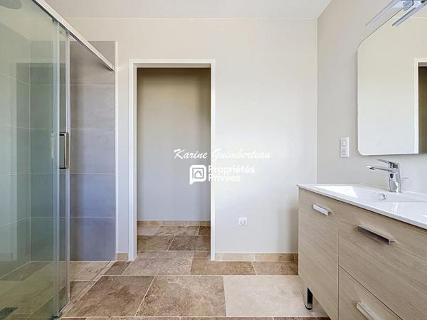 Demeure de prestige neuve avec garage + gite + jardin