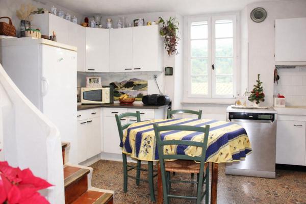 Maison Agel 6 pièce(s) 180 m2