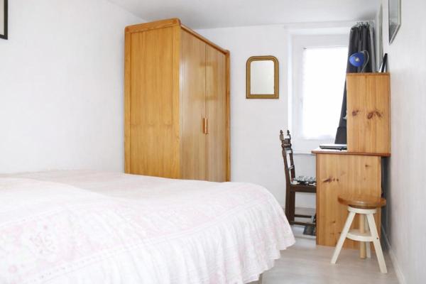 Maison Agel 6 pièce(s) 180 m2