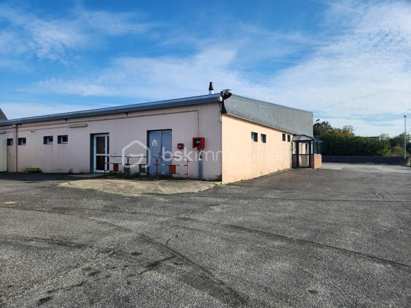 Local commercial de 1 200 m²