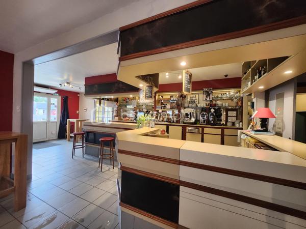 Local commercial de 1 200 m²