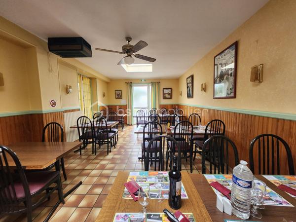 Local commercial de 1 200 m²